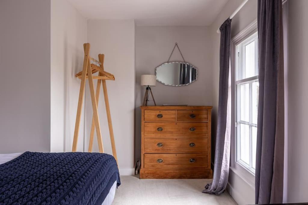Beautiful & Spacious Retreat In ウィンチェスター エクステリア 写真