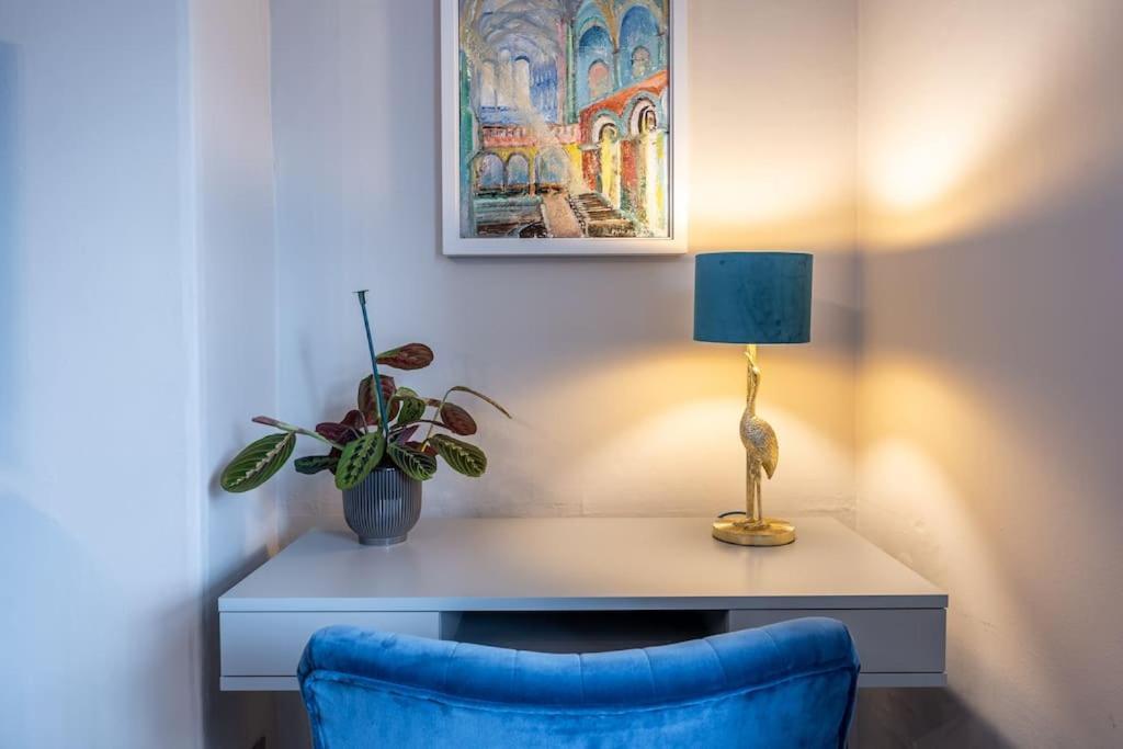 Beautiful & Spacious Retreat In ウィンチェスター エクステリア 写真