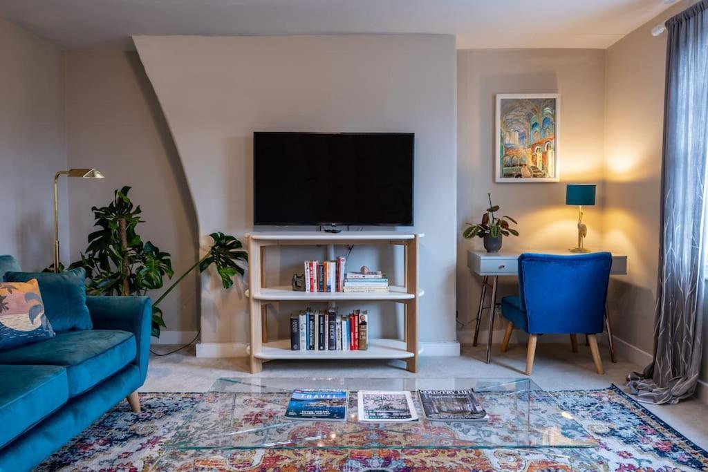 Beautiful & Spacious Retreat In ウィンチェスター エクステリア 写真